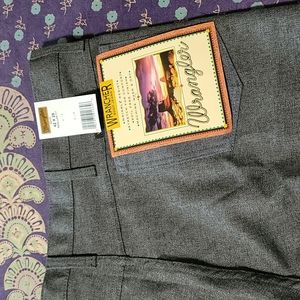 NWT Wrangler Wrancher Polyester Pants - Pleats for Days!
